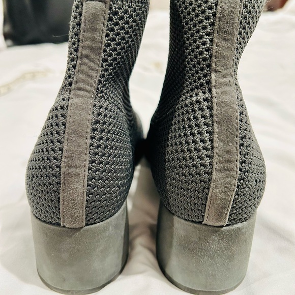 Eileen Fisher “Honey” stretch knit bootie, size 8.5 - Picture 4 of 6